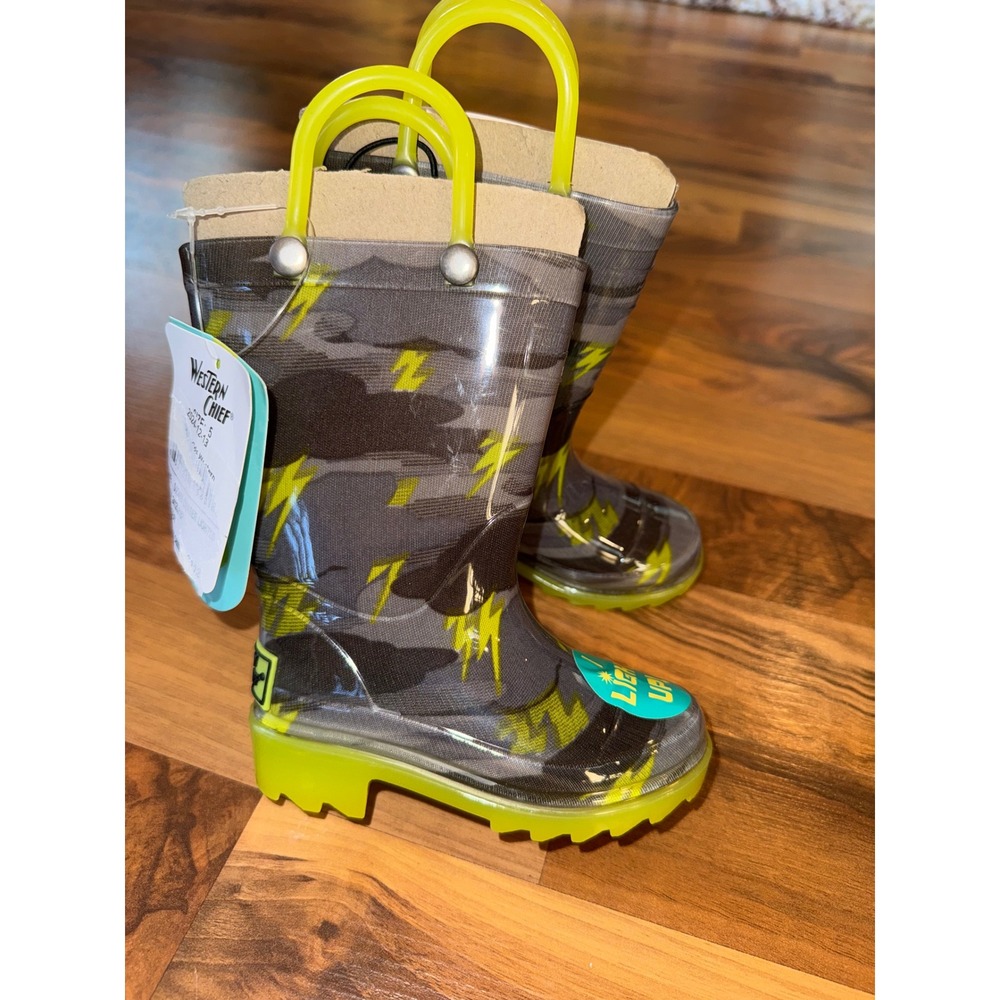 Western Chief Kids Rain Boots Waterproof Camo Lightning Action Lights Size 5 NEW